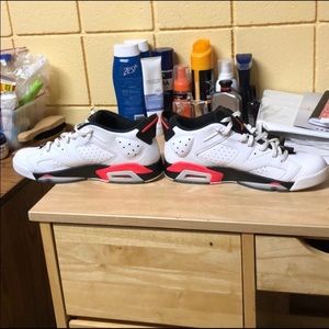 Infrared Jordan 6s low